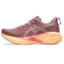 Asics Women's Novablast 5 Rubble Red/Fawn รองเท้าวิ่งผู้หญิง 8