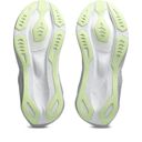 Asics Women's Novablast 6 Platinum Platinum/Glow Green รองเท้าวิ่งสายเด้งนุ่มสำหรับผู้หญิง 7