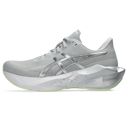 Asics Women's Novablast 6 Platinum Platinum/Glow Green รองเท้าวิ่งสายเด้งนุ่มสำหรับผู้หญิง 8