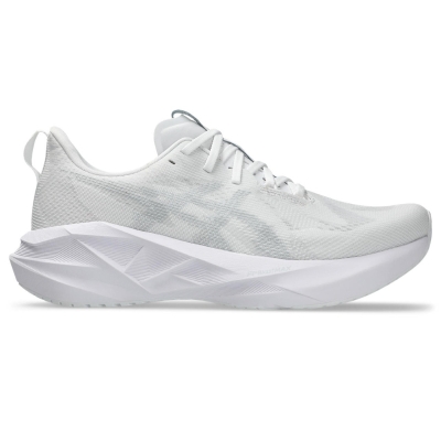 Asics Men's Novablast 5 White/Piedmont Grey รองเท้าวิ่งสำหรับผู้ชาย