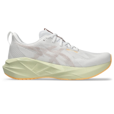 Asics Men's Novablast 5 Wide White/Fawn | รองเท้าวิ่งชายพื้นนุ่มเด้ง หน้ากว้างพิเศษ