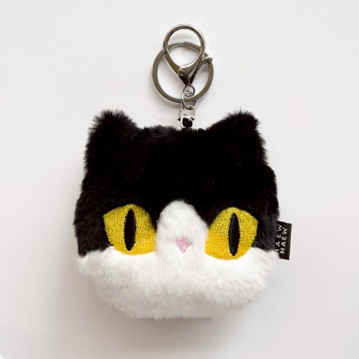 Baan Maew Maew Furry Cat Keychain - Tuxedo Cat