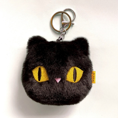 Baan Maew Maew Furry Cat Keychain - Black Konja Cat พวงกุญแจแมวขนฟู