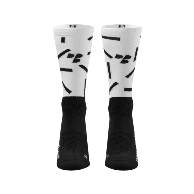 Personalbest Performance Sock Black Christmas ถุงเท้าวิ่งออกแบบระบายอากาศได้ดี