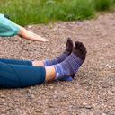Injinji Women's Trail Midweight Mini Crew Periwinkle ถุงเท้าแยกนิ้ว สำหรับเท้าผู้หญิง 3