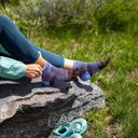 Injinji Women's Trail Midweight Mini Crew Periwinkle ถุงเท้าแยกนิ้ว สำหรับเท้าผู้หญิง 5