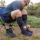 Injinji Trail Midweight Over the Calf Granite ถุงเท้าแยกนิ้ว (สูงถึงใต้เข่า) 6