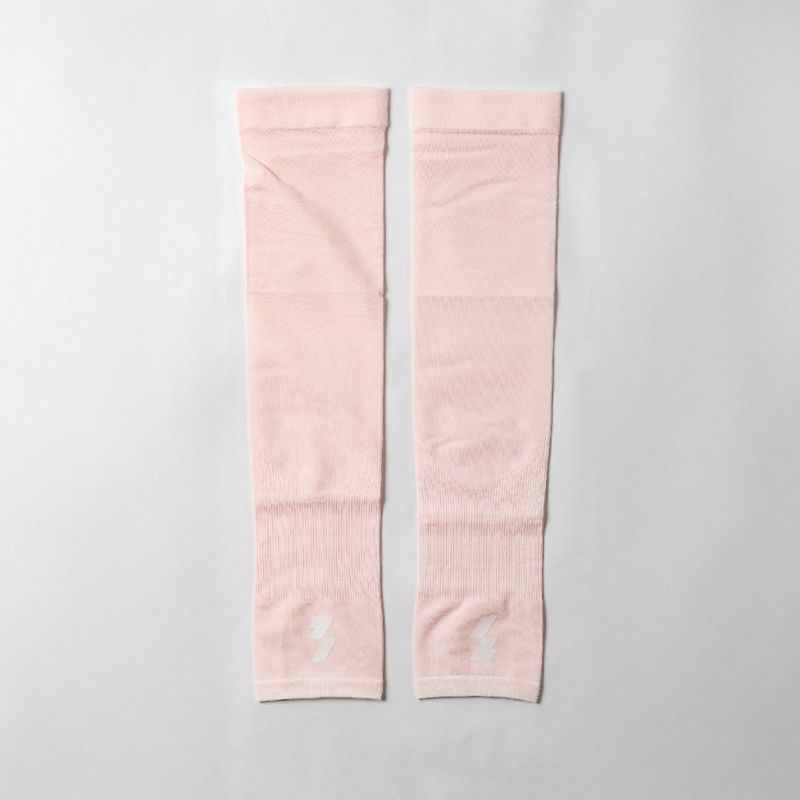 Motive Arm Sleeves - AeroSkin Collection - Dust Peach | ปลอกแขนรัดกล้ามเนื้อ