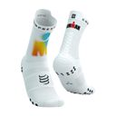Compressport Pro Racing Socks V4.0 Run High 360 Print - Ironman 2025 - L1 White/Sunrise (ถุงเท้าวิ่งข้อสูง Ironman Edition) 1
