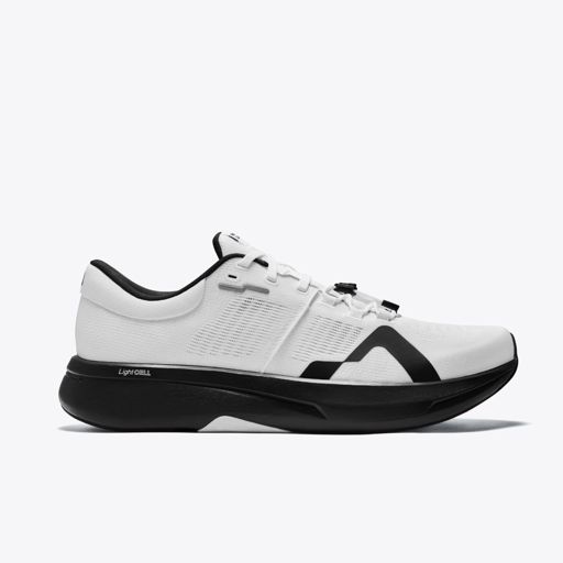 Mount To Coast Men's R1 White/Black | รองเท้าวิ่งทำระยะไกล นุ่มสบาย และทนทานสำหรับผู้ชาย