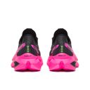 Saucony Women's Endorphin Pro 5 Black/Shock รองเท้าวิ่งคาร์บอนผู้หญิง 4