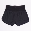 T8 Women's Sherpa Short Black กางเกงวิ่งสำหรับผู้หญิง 2