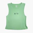 T8 Women's Trail Tank Misty Moss เสื้อกล้ามวิ่ง T8 Trail Tank วิ่งเทรล ระบายอากาศ ทนทาน 1