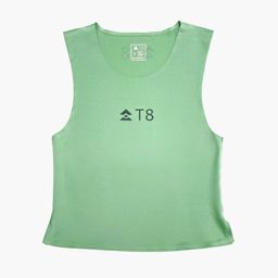 T8 Women's Trail Tank Misty Moss เสื้อกล้ามวิ่ง T8 Trail Tank วิ่งเทรล ระบายอากาศ ทนทาน