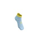 Compressport Pro Racing Socks v4.0 Ultralight Run Low Cashmere Blue/Maize ถุงเท้าวิ่งน้ำหนักเบา 2