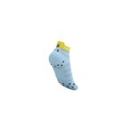 Compressport Pro Racing Socks v4.0 Ultralight Run Low Cashmere Blue/Maize ถุงเท้าวิ่งน้ำหนักเบา 4