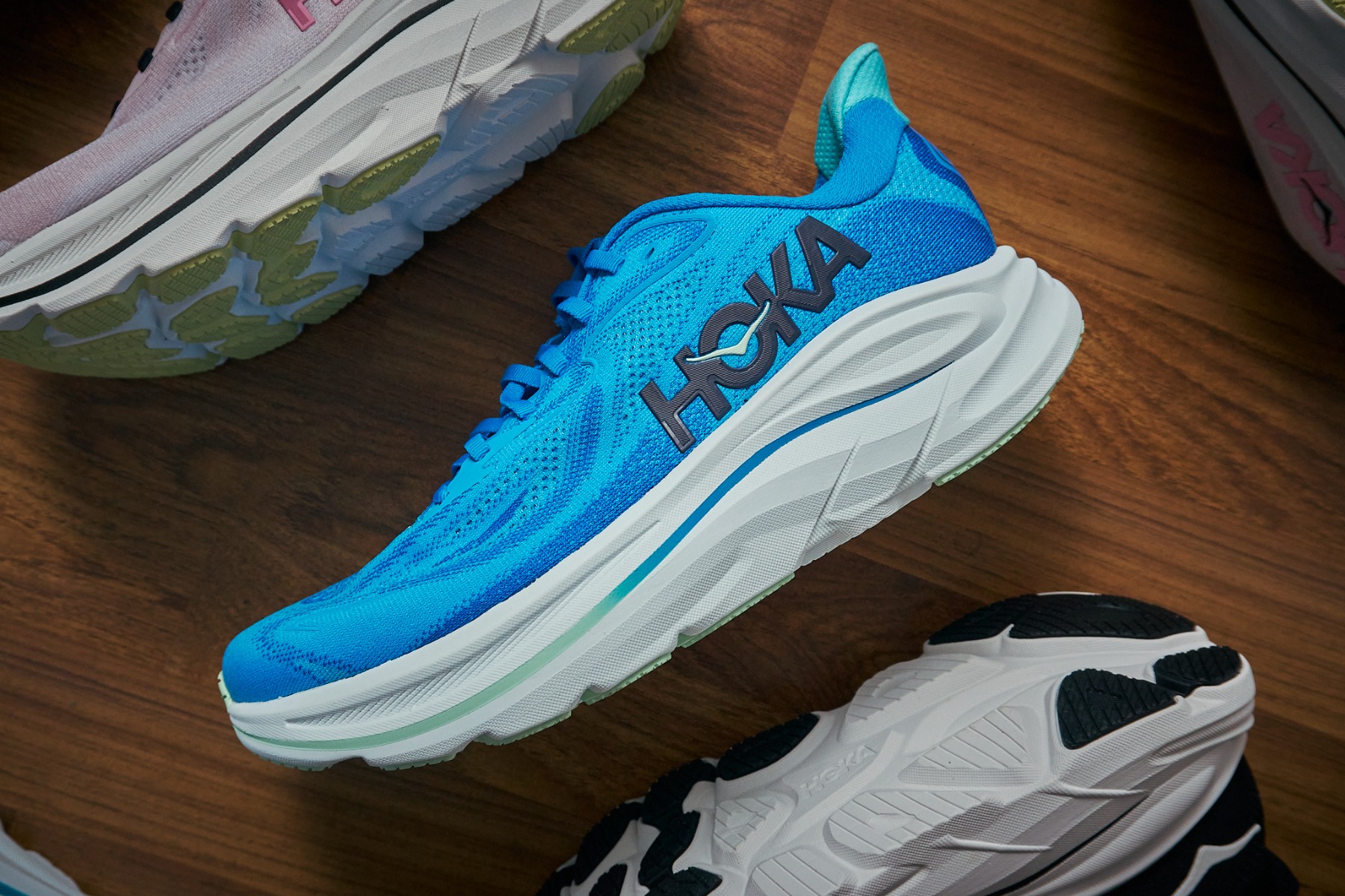 003-2025_Hoka_clifton_10