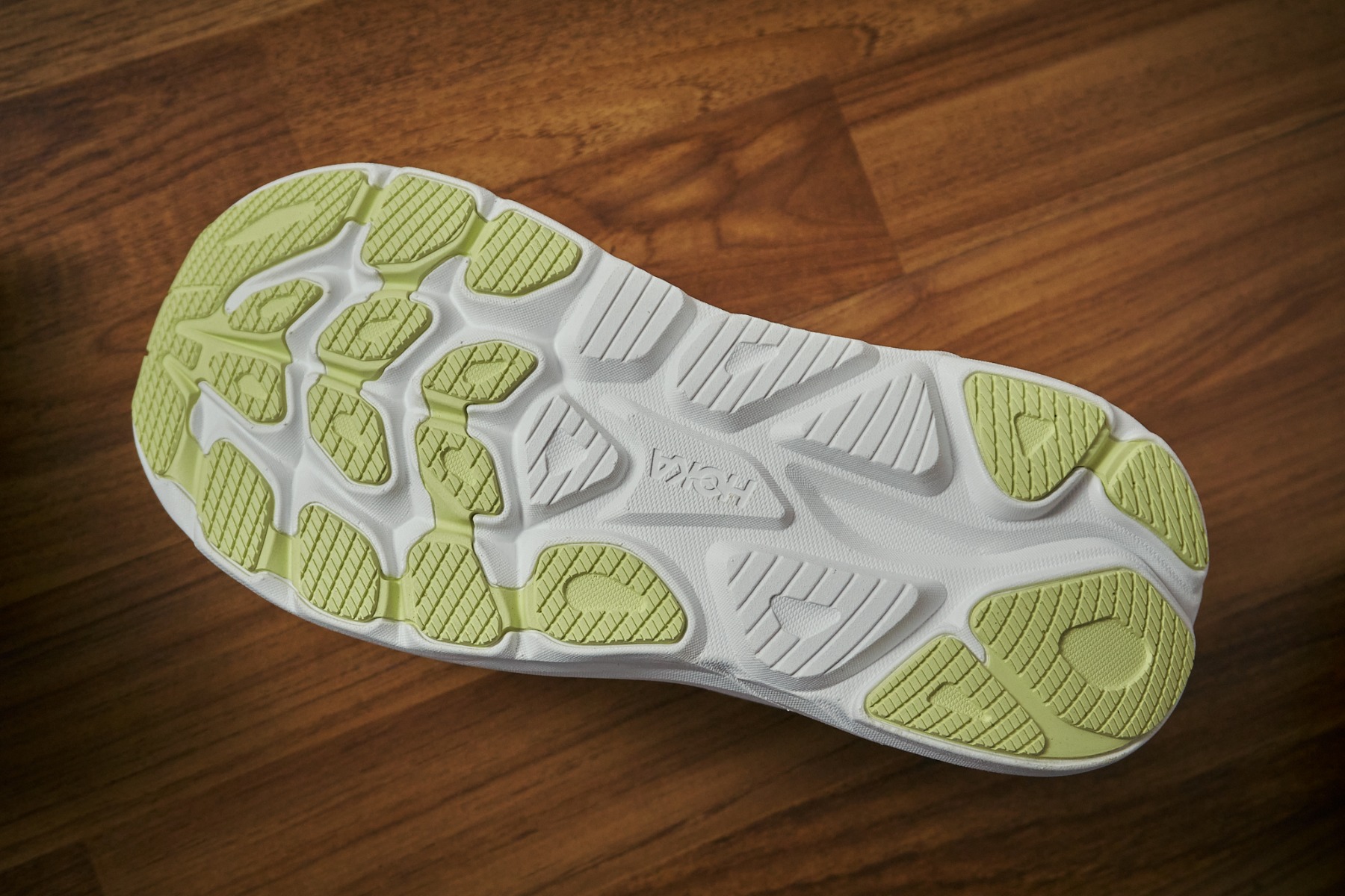 007-2025_Hoka_clifton_10