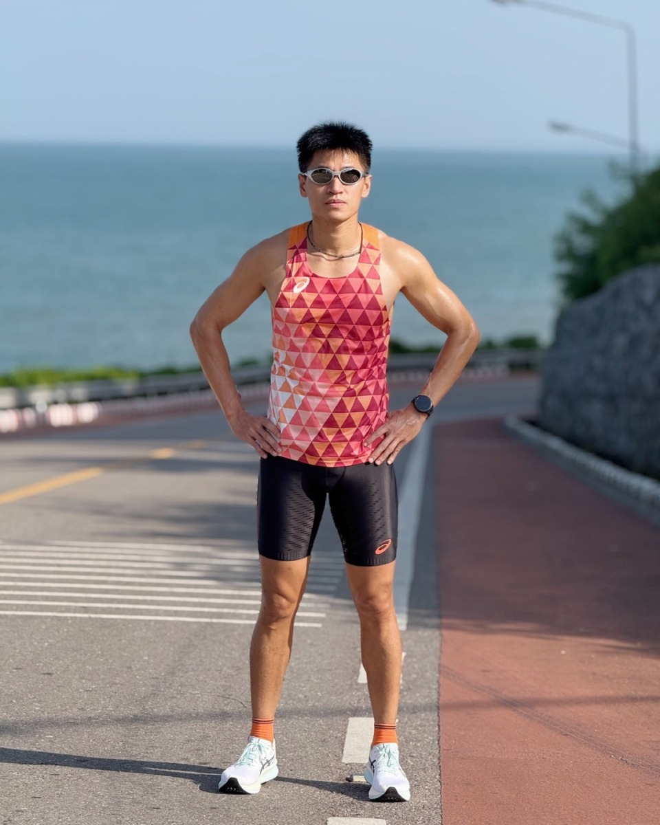 NUTAPONG_CHAIYADETMONGKOLLERT_Half_Marathon1.20.59